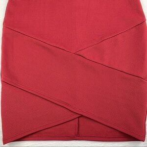 RED LIKE NEW JOE B BODY CON SKIRT